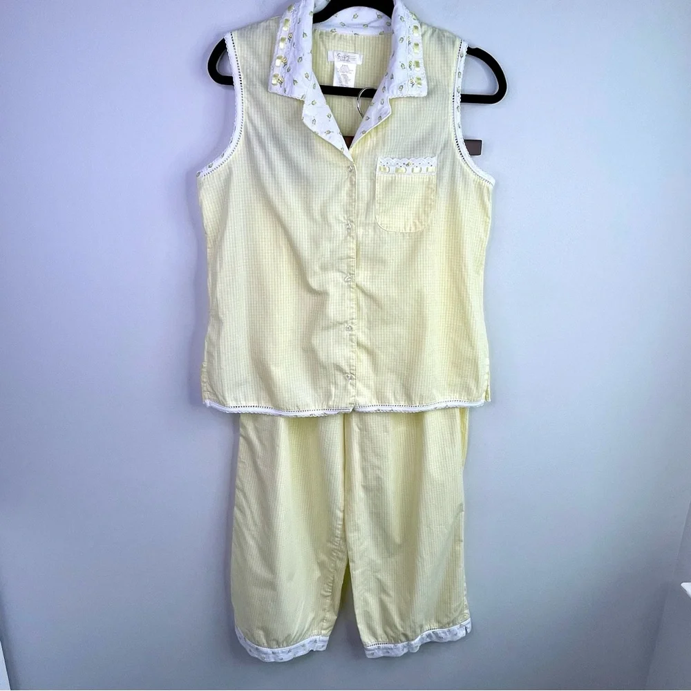 Secret Treasures Yellow and White Gingham Pajama Set With Flowers Size M - Picture 2 of 10